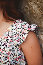 Charger l&#39;image dans la galerie, Blouse blanche, imprimé fleuri la boutique de lydie
