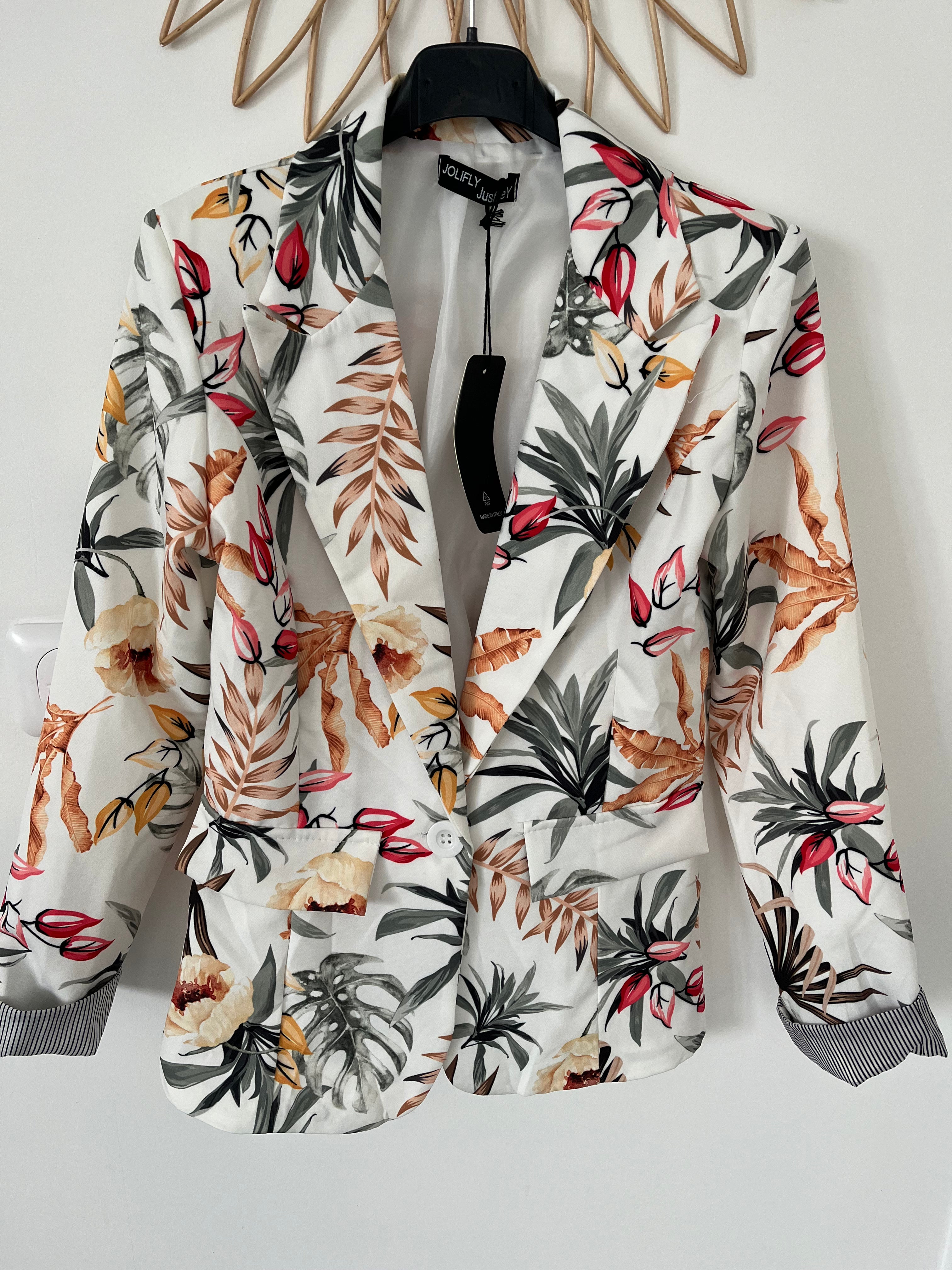 Blazer écru motif fleuri la boutique de Lydie